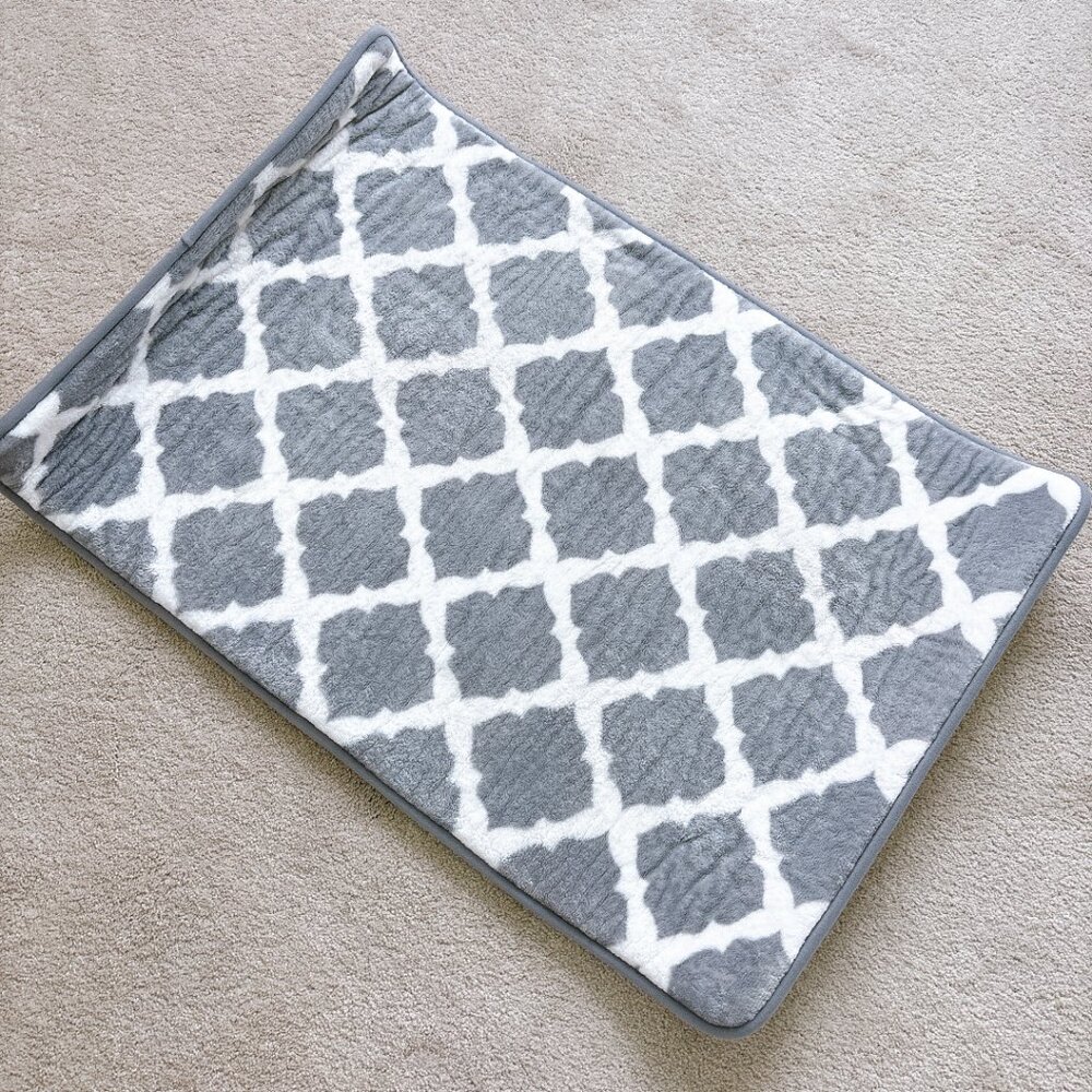 99% NEW SHOWER MAT